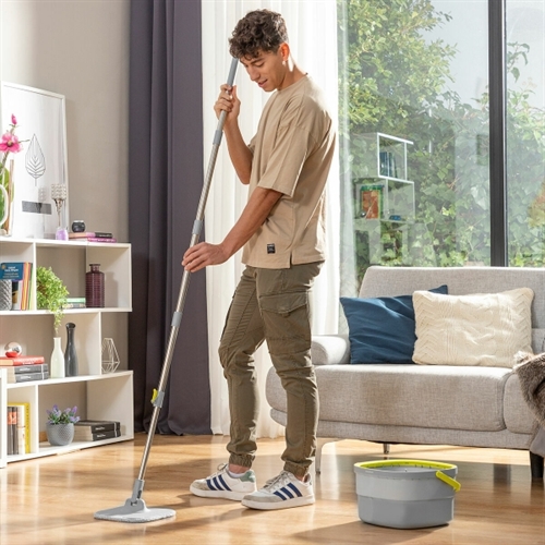 Selvrensende Roterende Moppe Med Vandudskiller     fra Innovagoods